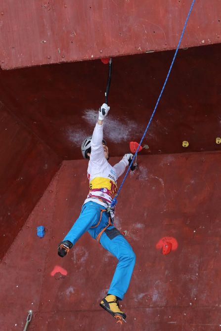 Кубок мира в Уфе. Продолжение темы - интервью (Ледолазание/drytoolling, парк хейонг, надежда галлямова, максим томилов, ice wc, мария толоконина, уфа, россия, uiaa, лед, ледолазание)