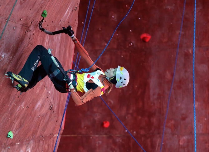 Кубок мира в Уфе. Продолжение темы - интервью (Ледолазание/drytoolling, парк хейонг, надежда галлямова, максим томилов, ice wc, мария толоконина, уфа, россия, uiaa, лед, ледолазание)