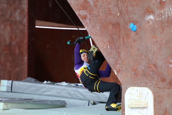 Кубок мира в Уфе. Продолжение темы - интервью (Ледолазание/drytoolling, парк хейонг, надежда галлямова, максим томилов, ice wc, мария толоконина, уфа, россия, uiaa, лед, ледолазание)