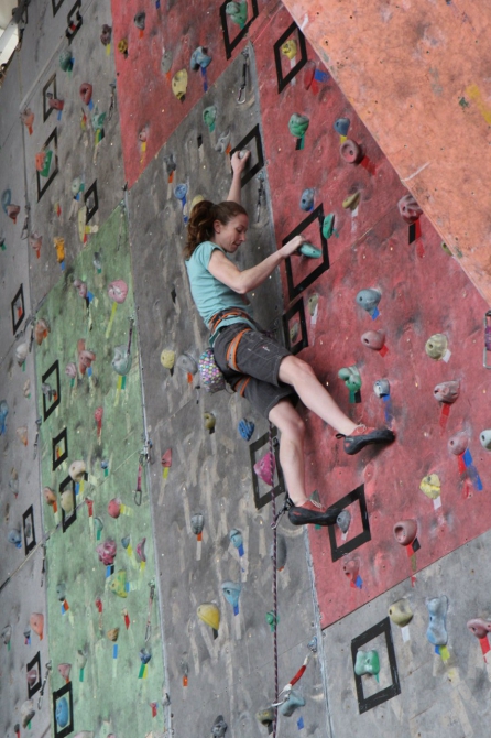 Владимир Мусич и Евгения Студнева стали чемпионами МГТУ 2014 в трудности (Скалолазание, чемпионат мгту, ак мгту, москва, скалолазание, трудность)