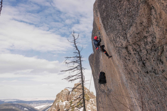 Красноярские Столбы - "ИТО must go on!" (Альпинизм, тд абалаковский, марина попова, школа ито на столбах, денис прокофьев, нпф баск, красноярцы)