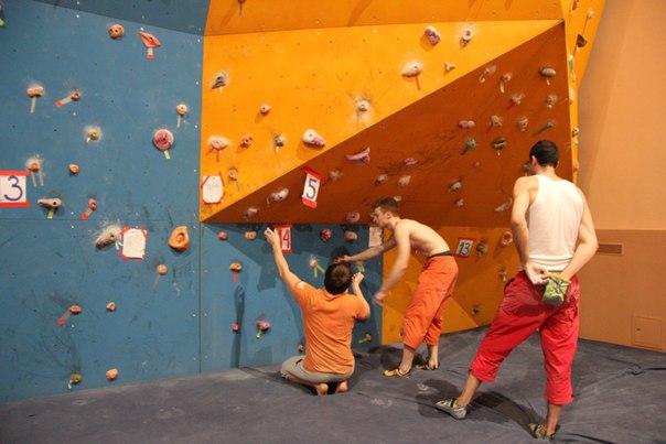 Итоги боулдерингово фестиваля On the start (Скалолазание, скалодром x8, авиамотоная, трк "спортex", боулдеринговый фестиваль, скалолазание)