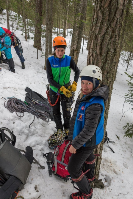 Лазание по скалам, чем больше, тем лучше, в любую погоду - Столбы. Красноярск. (Альпинизм, тд абалаковский, марина попова, школа ито на столбах, денис прокофьев, нпф баск, красноярские столбы, красноярцы, ито, видео)