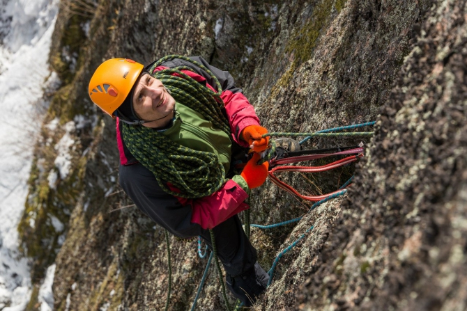Лазание по скалам, чем больше, тем лучше, в любую погоду - Столбы. Красноярск. (Альпинизм, тд абалаковский, марина попова, школа ито на столбах, денис прокофьев, нпф баск, красноярские столбы, красноярцы, ито, видео)