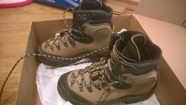 Продам женские горные ботинки La Sportiva Makalu