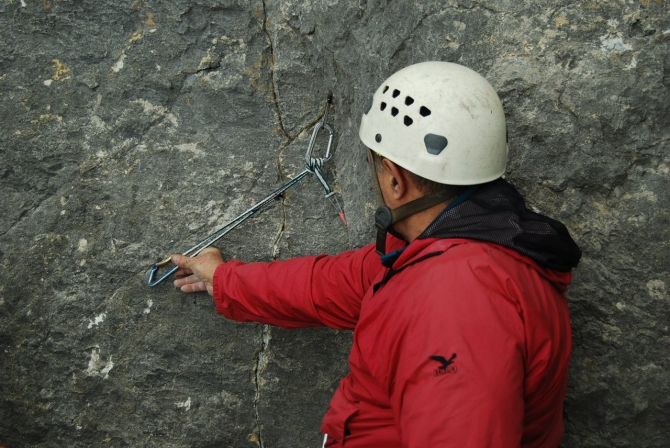 И эти люди запрещают мне ковыряться в носу! (Альпинизм, горная школа "категория трудности", ситник, ведениин)
