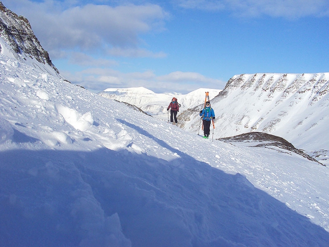 Шпицберген фест контент. Тема ружей не раскрыта. (Альпинизм, fest contest)