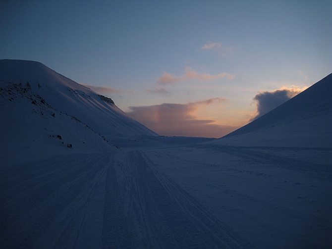 Шпицберген фест контент. Тема ружей не раскрыта. (Альпинизм, fest contest)
