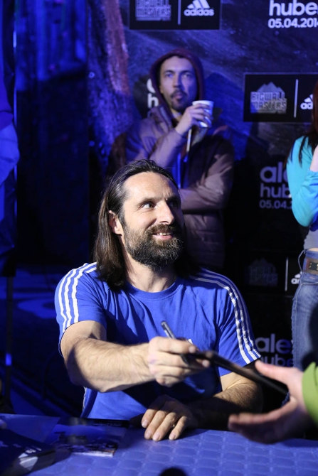 Пятое измерение Александра Хубера (Скалолазание, соревнования, bigwall, слайд-шоу, скалодром, крутые, риск онсайт, алекс хубер в москве, bigwall masters, александр хубер)