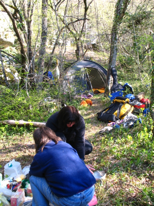 Ехать ли сейчас в Форос на скалы? (Альпинизм, крым, уарч-кая, . чёртова лестница. весна. цветы. скалы.)