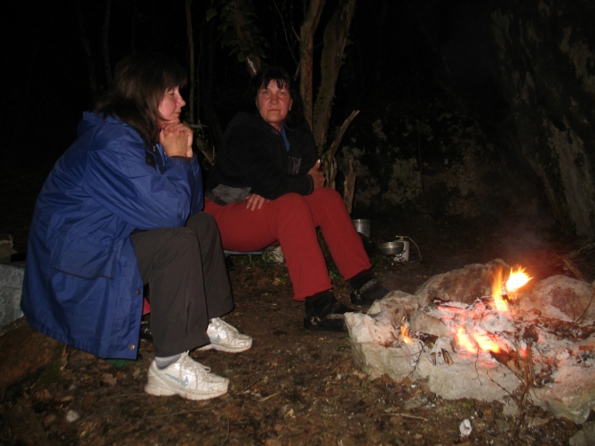 Ехать ли сейчас в Форос на скалы? (Альпинизм, крым, уарч-кая, . чёртова лестница. весна. цветы. скалы.)