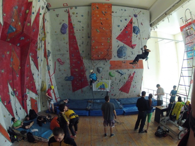 Открытие томского альпинистско-лазательного сезона - связки (Альпинизм, тфа, темерев, команда arcteryx в россии, скальный класс)