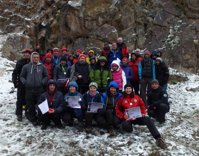 В окрестностях Бишкека в минувшие выходные проведены соревнования по драйтулингу (Скайраннинг)
