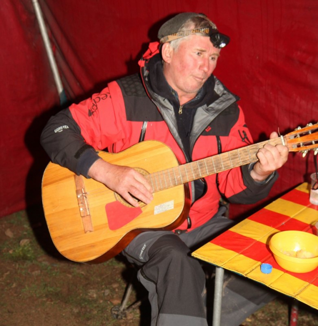 В окрестностях Бишкека в минувшие выходные проведены соревнования по драйтулингу (Скайраннинг)