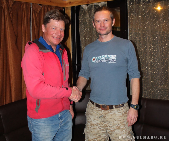 Интервью с лавинщиком (Бэккантри/Фрирайд, гималаи, сноубординг, индия, горные лыжи, гульмарг, лавинная безопасность, фрирайд, ски-тур, бэккантри, лыжный патруль)