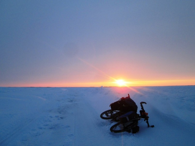 17 апреля 2014г. успешно завершилась молодежная зимняя велоэкспедиция "Дорогами памяти". (якутия велосипед экспедиция оймякон черский)