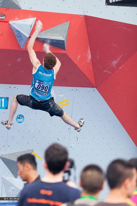 Дмитрий Шарафутдинов: Тимонов дорос до международного уровня (Скалолазание, чунцин, китай, кубок мира, боулдеринг, вадим тимонов, фишхуюер, хойер, вурм, верхувен, джемс кассэй)