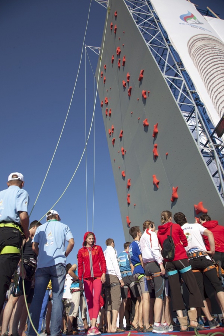 Этап Кубка мира в Азербайджане: анонс (Скалолазание, кубок мира, скорость, боулдеринг, баку, дмитрий шарафутдинов, рустам гельманов, артем петраков, алина гайдамакина, евгений вайцеховский, сергей синицын, юлия левочкина, мария красавина, станислав кокорин, юлия каплина, анна цыганова, арсений шевченко, ксения полехина, антон поляков, владислав деулин, ольга яковлева, динара фахритдинова, татьяна шемулинкина, екатерина андреева, олег беляков)