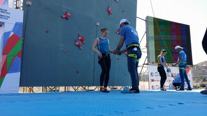 Красавина и Шарафутдинов – победители Кубка мира в Азербайджане! (Скалолазание, артем петраков, олег беляков, влас гаврилов, вадим тимонов, антон поляков, татьяна шемулинкина, ольга яковлева, владислав деулин, анастасия клочкова, екатерина андреева, анна цыганова, ксения полехина, юлия левочкина, алина гайдамакина, станислав кокорин, мария красавина, арсений шевченко, баку, юлия каплина, чунцин, динара фахритдинова, анна галлямова, дмитрий шарафутдинов, евгений вайцеховский, юлия абрамчук, рустам гельманов, сергей синицын, скорость, кубок мира, китай, боулдеринг)