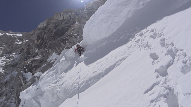 Снега Канченджанги (Альпинизм, канченджанга, денис урубко, алекс чикон, адам билецкий, непал, горы, экспедиции)
