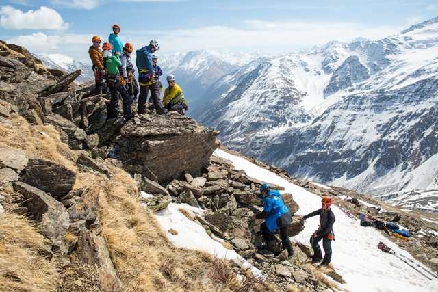 Школа горных гидов России на Кавказе. Фото (Альпинизм, фар, meindl, gore-tex, red fox, petzl)
