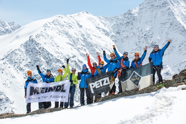 Школа горных гидов России на Кавказе. Фото (Альпинизм, фар, meindl, gore-tex, red fox, petzl)