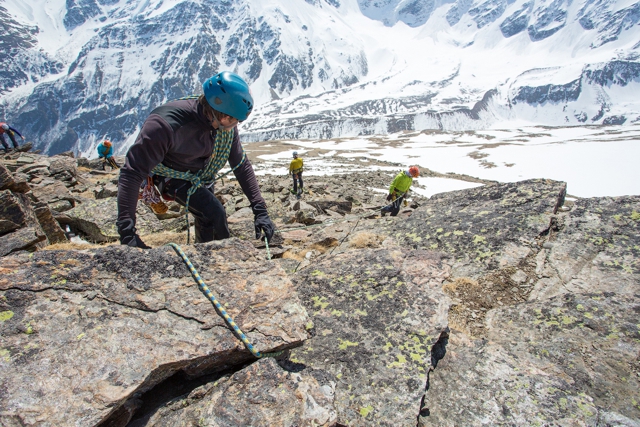 Школа горных гидов России на Кавказе. Фото (Альпинизм, фар, meindl, gore-tex, red fox, petzl)
