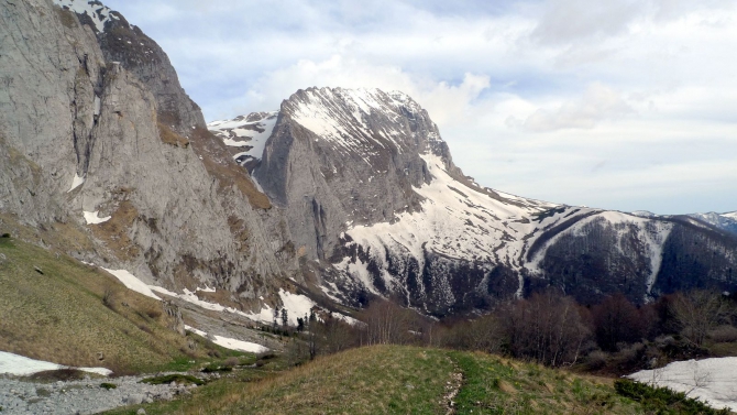Сказ о том, как мы мочили новичков в районе Фишта на майские праздники. (Горный туризм, новый афон, мамдзышха, марьино, псезуапсе, перевал грачевский, перевал майкопский, пшехо-су, плато лаганаки, гуамка)