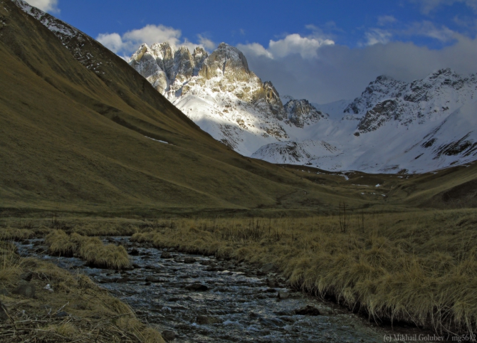 Прогулки в Грузии у Казбека на майские'2014. Фоторассказ (Горный туризм, горы, кавказ, грузия, приказбечье, фотография, тбилиси, кахетия)