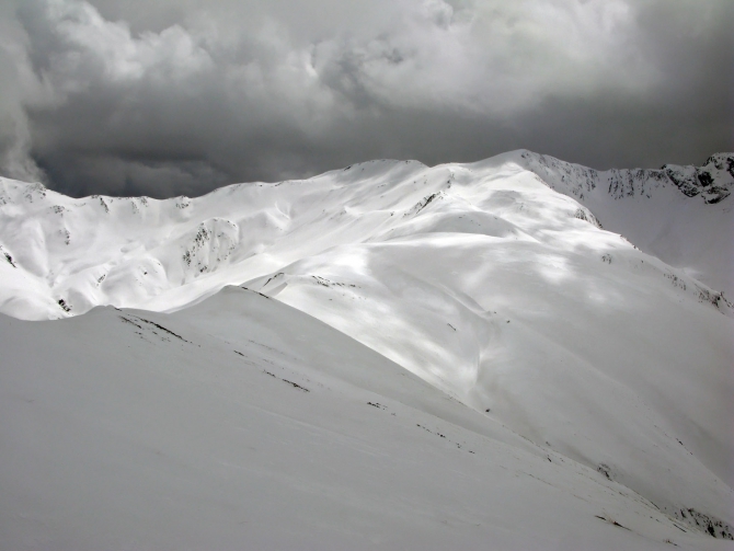 Прогулки в Грузии у Казбека на майские'2014. Фоторассказ (Горный туризм, горы, кавказ, грузия, приказбечье, фотография, тбилиси, кахетия)
