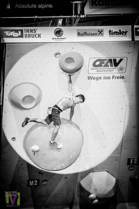 Гельманов – бронзовый призер Кубка мира в Австрии, Шарафутдинов – лидер общего зачета! (Скалолазание, инсбрук, австрия, швейцария, гриндельвальд, кубок мира, боулдеринг, баку, дмитрий шарафутдинов, рустам гельманов, артем петраков, ольга яковлева, динара фахритдинова, татьяна шемулинкина, екатерина андреева, олег беляков, арман тер-минасян, чунцин)