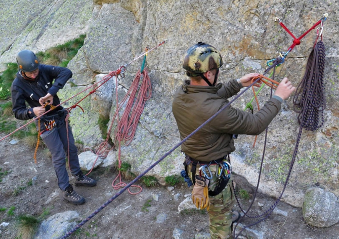 Жетон. Модуль ПСР / поисково-спасательные работы в двойке (фоторепорт, Бэккантри/Фрирайд, самоспасение в двойке, учебный альпинизм, фар, катя коровина, андрей селиванов, алекс кузмицкий, безенги, сергей веденин, денис кисилев, азнаур аккаев, андриан спичка)