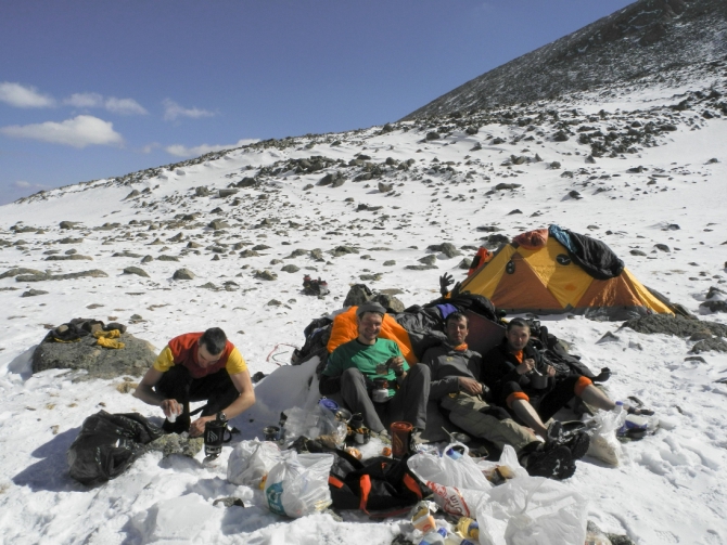 Тува, дубль два. Первопроходы. (Альпинизм, школа ито на столбах, нпф баск, красноярск, кфа, сублиматы, марина попова, wise food отзывы, денис прокофьев, красноярская городская федерация альпинизма, wise food storage)