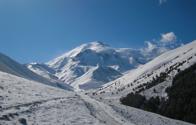 Майская прогулочка по Кавказу или три в одном: КЧР, КБР, С. Осетия. (Горный туризм)