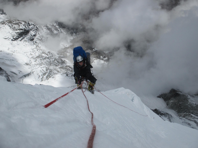Тамсерку, юго-западная стена, знакомство с красавицей (Альпинизм, лончинский, гуков, thamserku, strongart.ru, рэк)