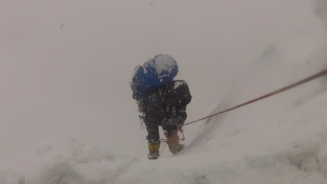 Тамсерку, юго-западная стена, знакомство с красавицей (Альпинизм, лончинский, гуков, thamserku, strongart.ru, рэк)