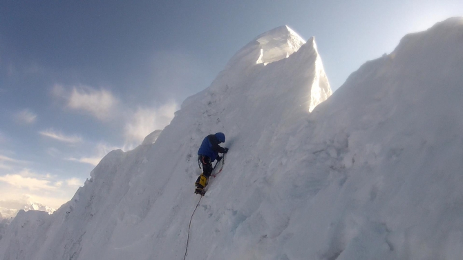 Тамсерку, юго-западная стена, знакомство с красавицей (Альпинизм, лончинский, гуков, thamserku, strongart.ru, рэк)
