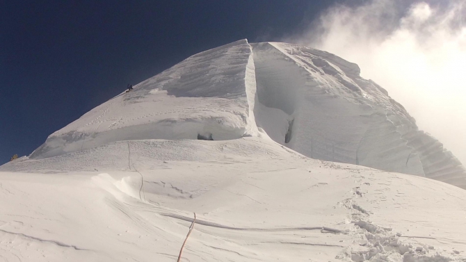 Тамсерку, юго-западная стена, знакомство с красавицей (Альпинизм, лончинский, гуков, thamserku, strongart.ru, рэк)