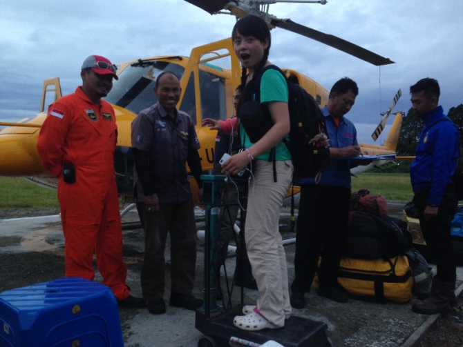 И все-таки... Эверест с юга! Джинг Ванг на вершине. (Альпинизм, 7 вершин)