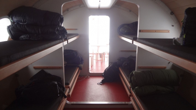 Leaprus - не роскошь, а место проживания на Эльбрусе (Скайраннинг, альпинизм, бочки, скайраннинг, горный туризм, восхождения)