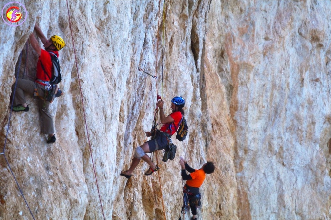 "Бронза" Каячева и Дмитриевской в скальном марафоне Rally 12 h. escalada Penon de Ifach 2014 (Альпинизм, скальный марафон, татьяна дмитриевская, нпф баск, старт-1, rally 12 h. climbing, венто, александр каячев, la sportiva, альпиндустрия, фаис москвы, пеньон-де-ифач, испания, клуб 7 вершин)