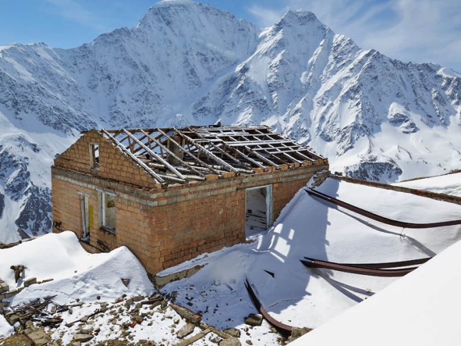 Альп-курс для лыжных гидов / Школа Гидов, Терскол (фоторепорт, Бэккантри/Фрирайд, таня вилимович, миша гринев, rmga, ifmga, кирилл анисимов, алекс кузмицкий, гиды, приэльбрусье, скитур, эльбрус)