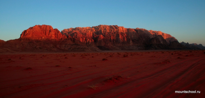 Иордания: Вади Рам, Петра, Акаба. Альпинизм и не только. (школа, веденин)