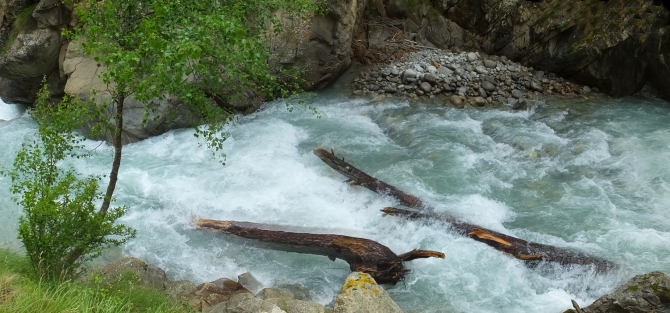 Гуляем в ущелье Адыр-су. (адырсу, приэльбрусье.)