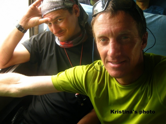 По дороге домой с Канченджанги... (Альпинизм, денис урубко, канченджанга, горы, экспедиции, непал, алекс чикон, артем браун, адам билецкий)