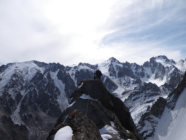 Перо. (Альпинизм, ала-арча, первовосхождение)