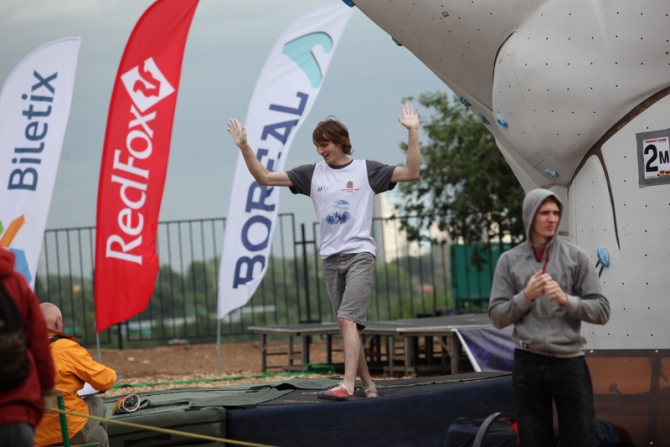 Юлия Абрамчук: на свежем воздухе лазать всегда интереснее, чем в зале (Скалолазание, екатерина андреева, арман тер-минасян, евгения лапшина, сергей терентьев, виктор козлов, татьяна шемулинкина, ольга яковлева, алексей рубцов, царицыно дмитрий шарафутдинов, боулдеринг, скалолазание, чемпионат россии, москва)