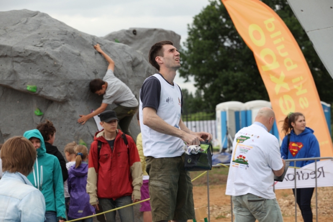 Юлия Абрамчук: на свежем воздухе лазать всегда интереснее, чем в зале (Скалолазание, екатерина андреева, арман тер-минасян, евгения лапшина, сергей терентьев, виктор козлов, татьяна шемулинкина, ольга яковлева, алексей рубцов, царицыно дмитрий шарафутдинов, боулдеринг, скалолазание, чемпионат россии, москва)