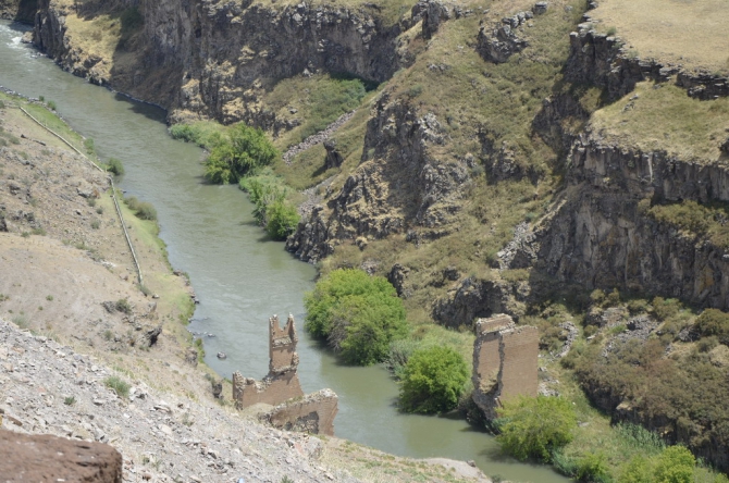 Восхождение на Арарат 9 – 17 июля 2012 года (Альпинизм, пермит на арарат, ноев ковчег, остров ахтамар, руины ани, дворец исхак-паши)