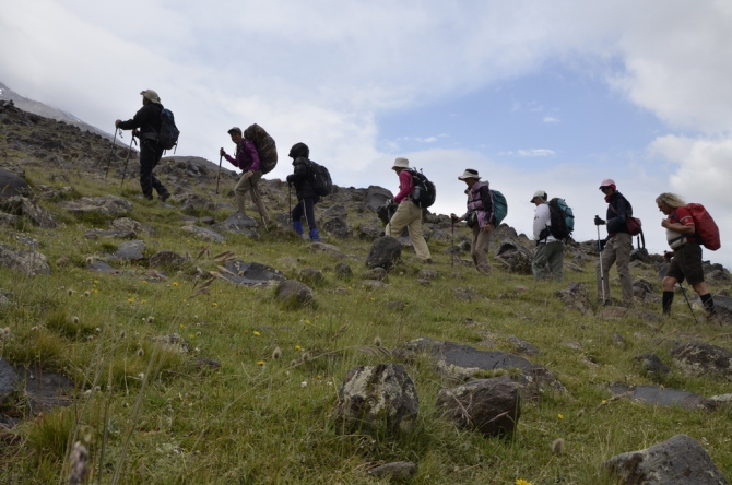 Восхождение на Арарат 9 – 17 июля 2012 года (Альпинизм, пермит на арарат, ноев ковчег, остров ахтамар, руины ани, дворец исхак-паши)